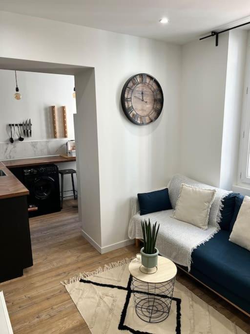1 Neuf A 100 M Des Plages Et De La Gare Apartment